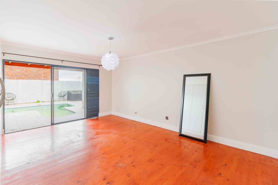 To Let 4 Bedroom Property for Rent in Milnerton Ridge Western Cape